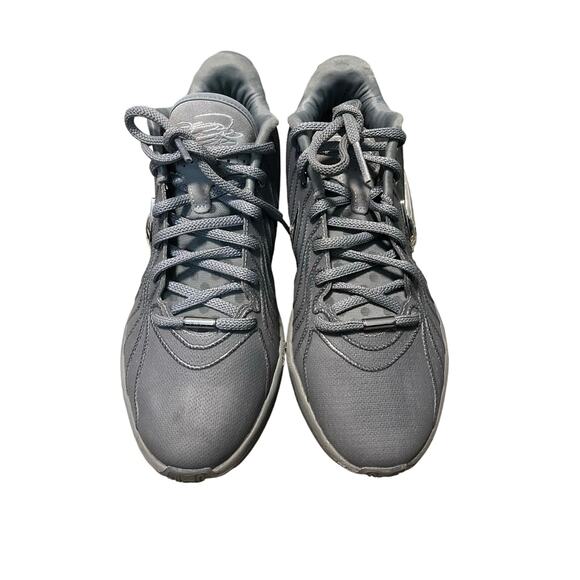 Nike LeBron 21 Resilient Sneakers Men's Size 9.5 - Picture 1 of 7